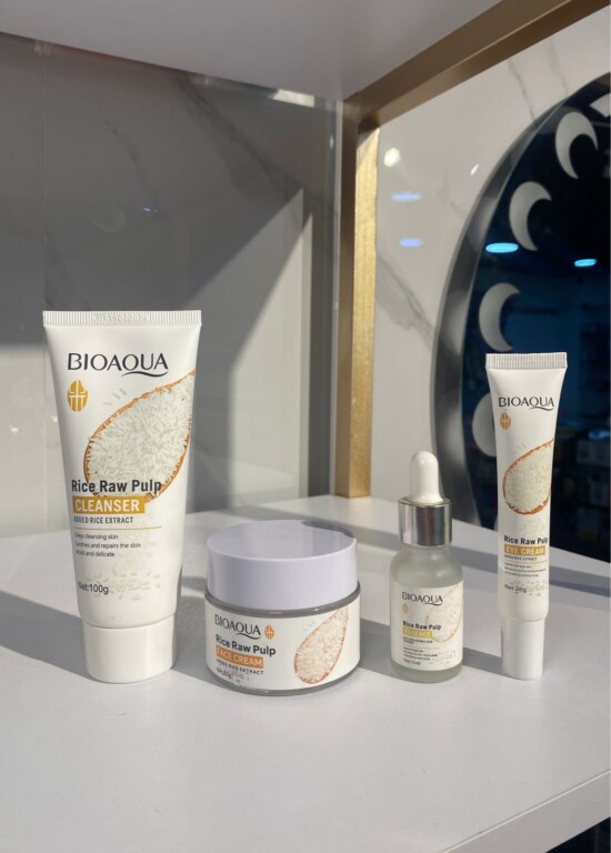 Kit de arroz sin tónico y sin loción con serum pequeño Bioaqua