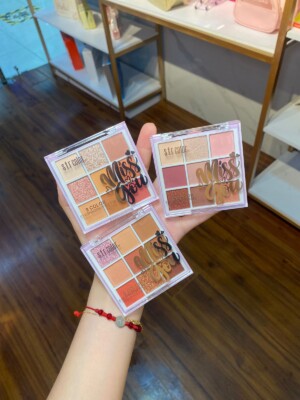 PALETA DE SOMBRAS X 9 TONOS MISS GOU