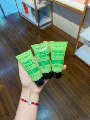 PRIMER EN GEL CON ALOE VERA