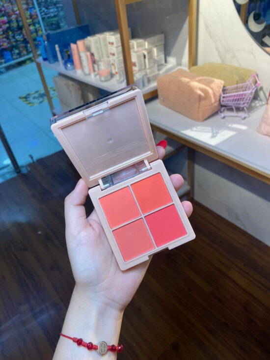 WhatsApp Image 2025-08-25 at 3.29.33 PM (1) PALETA DE SOMBRA + RUBOR + POLVO, SFR COLOR