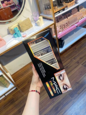 9ad7420d-a588-4be8-a235-0c8f74ba1b1a CAJA DE PESTAÑAS VOL RUSIO 20 PELOS, MAC