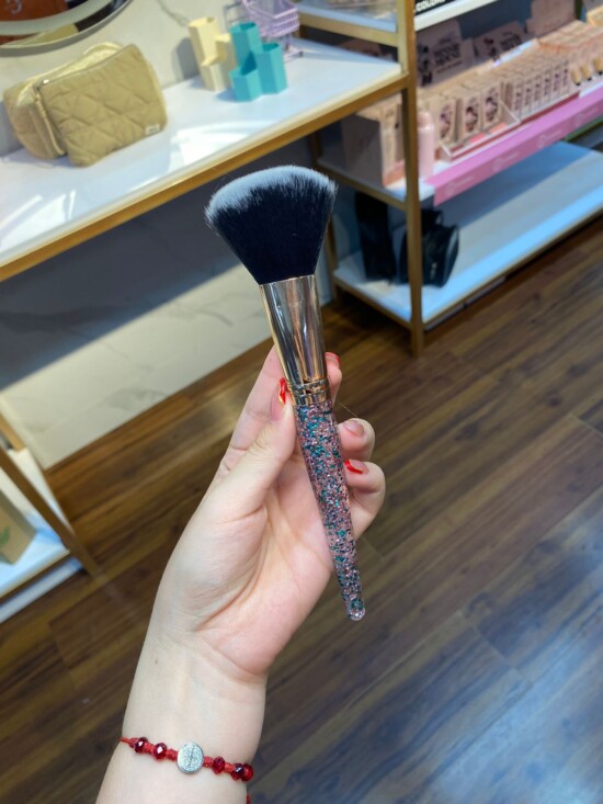 WhatsApp Image 2025-12-02 at 3.43.17 PM BROCHA PARA RUBOR ESCARCHADA