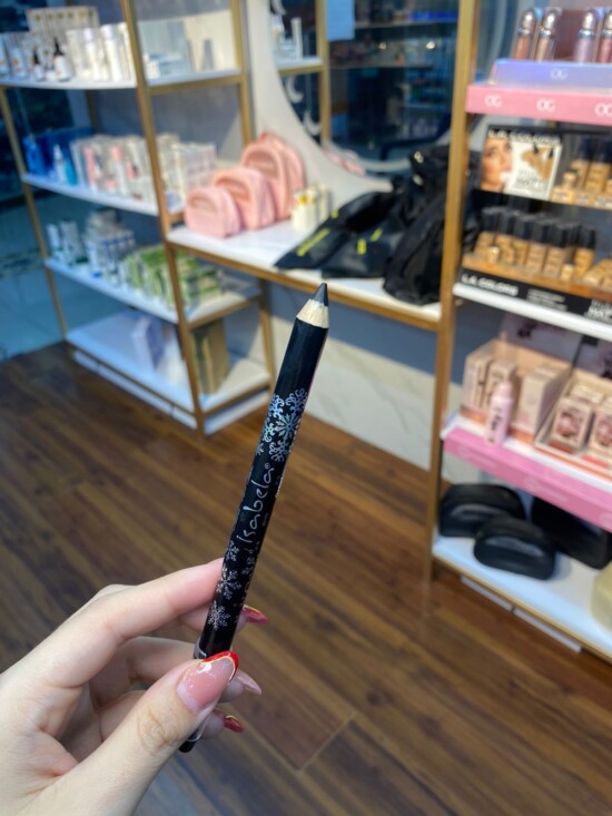 WhatsApp Image 2025-12-06 at 10.39.16 AM LAPIZ DOBLE PARA OJOS, ISABELA COSMETICS